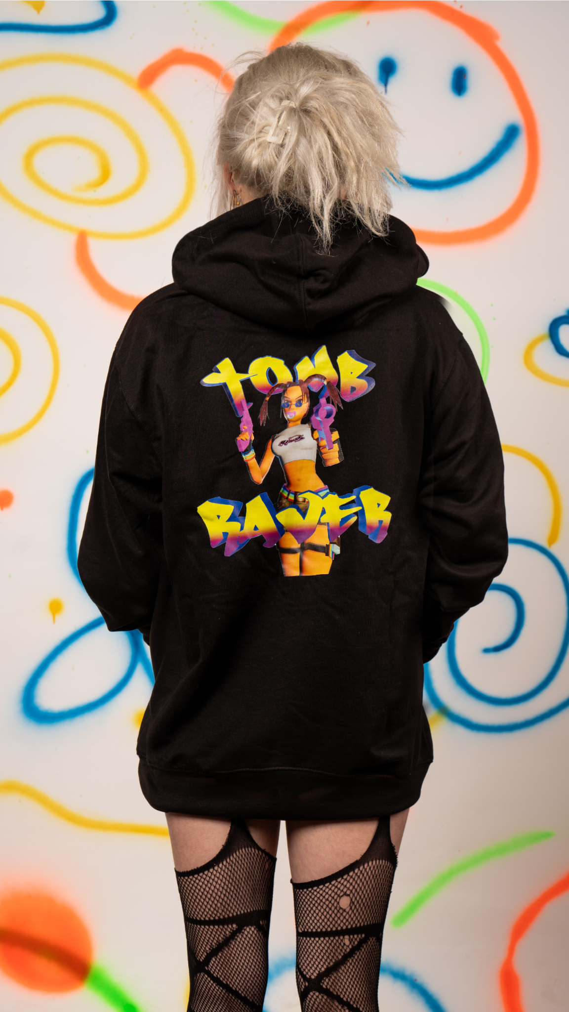 Tomb Raver 3D-Kapuzenpullover mit Vorder- und Rückseitendruck, Schwarz