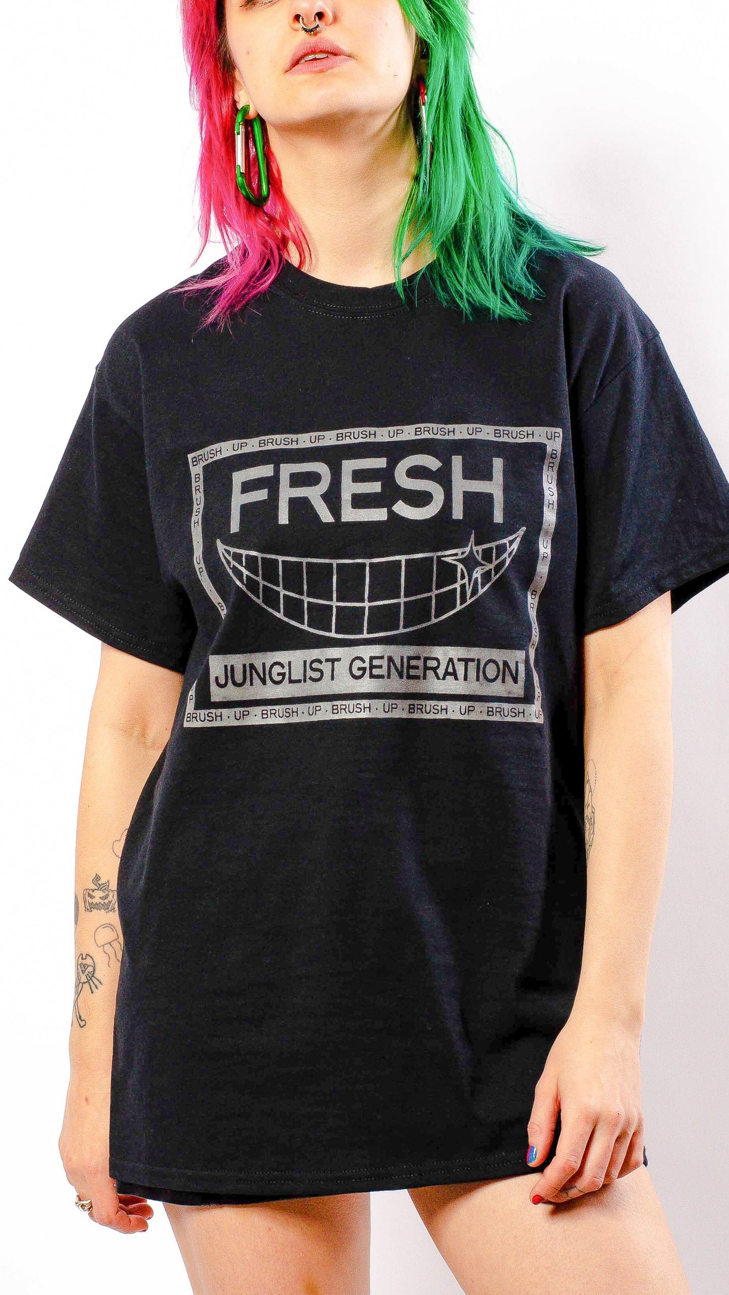 Fresh Junglist Generation Glow In The Dark T-shirt met korte mouwen, zwart