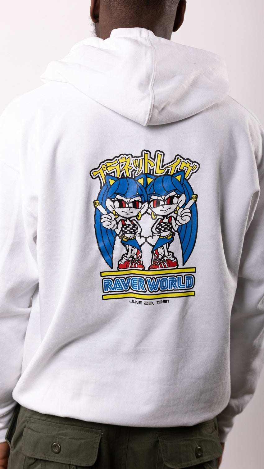 Kapuzenpullover „Raver World“ mit Front- und Backprint in Weiß